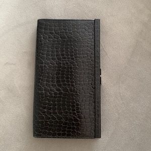 Banana Republic Black Cow
Leather Clutch